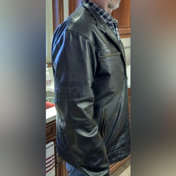 Men's Black Leather Jacket - Picture 3 of 4